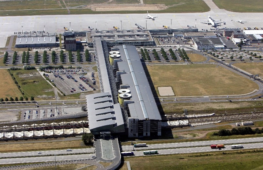 Eine Luftaufnahme des Flughafens Leipzig-Halle.