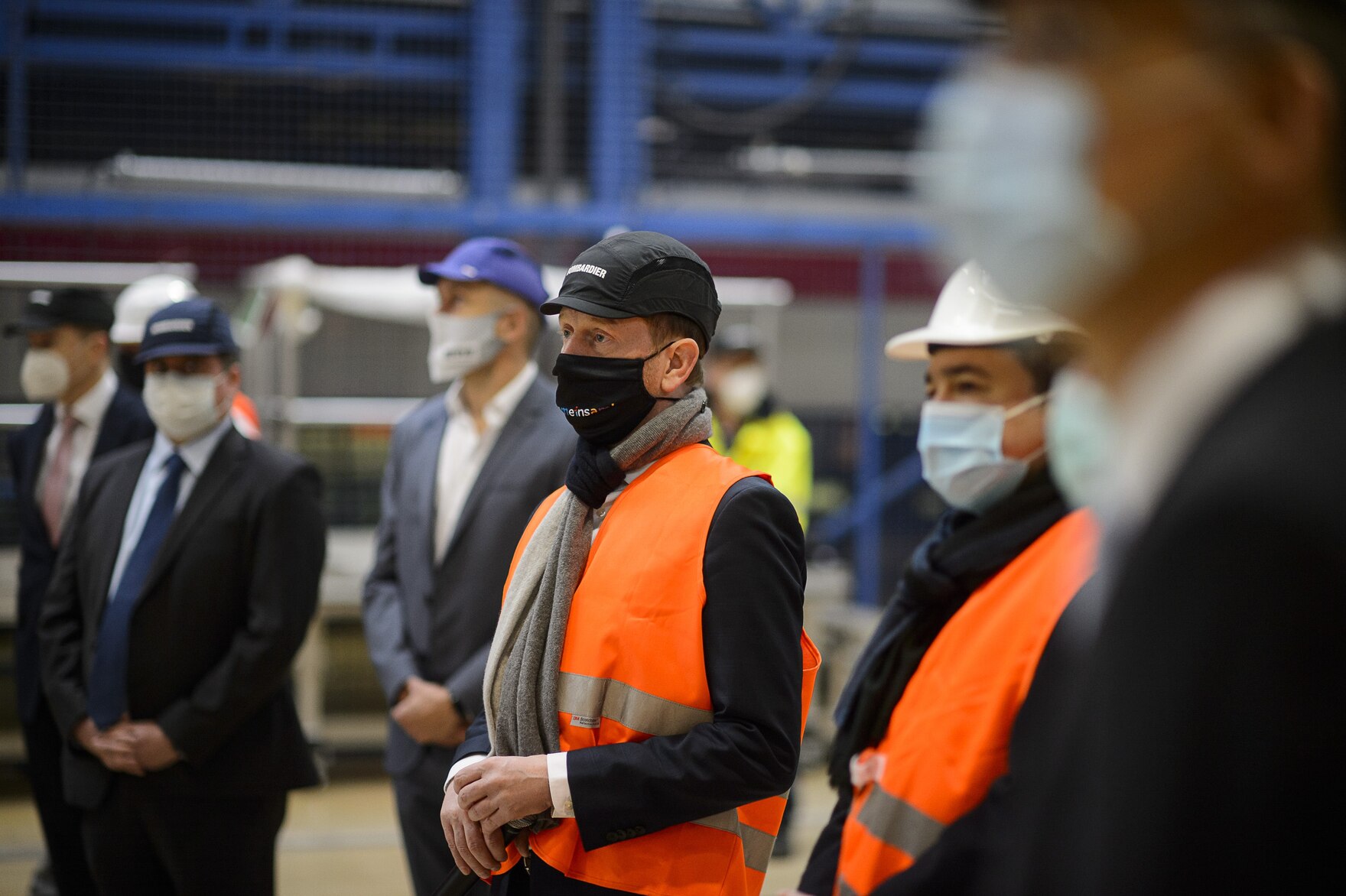 Ministerpräsident Michael Kretschmer in den Bombardier Werken Görlitz.