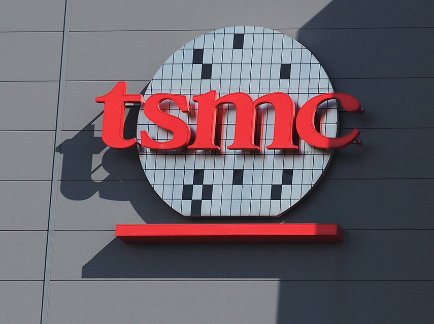 Ein Logo von tsmc an einer Hauswand.