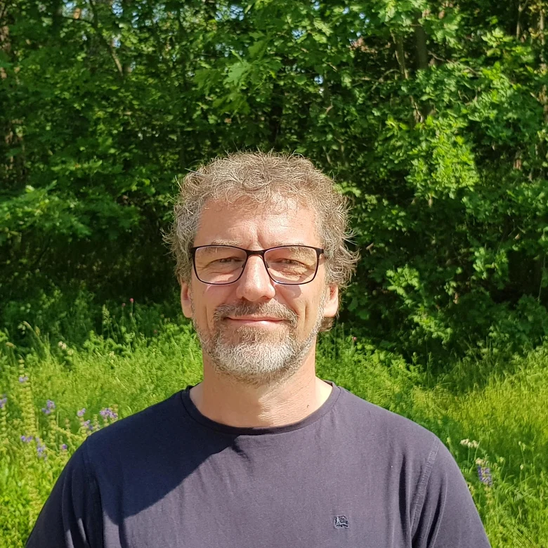 Ein Mann im Portrait